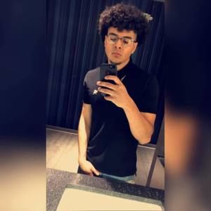 Meet your Posher, Elio